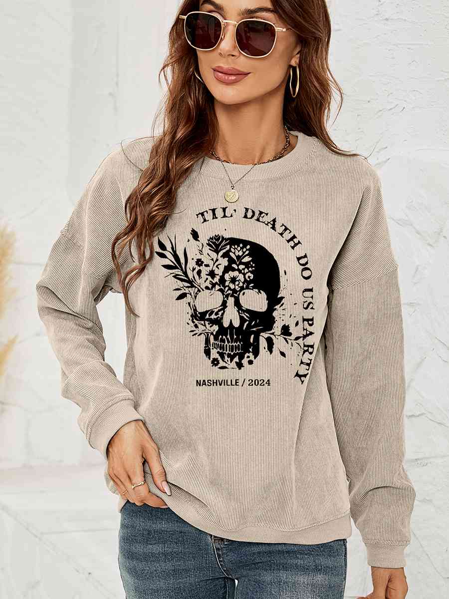 Skull Graphic Dropped Shoulder Sweatshirt
